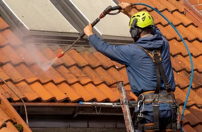 Démoussage et hydrofuge de toiture à Oyes